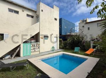 Casa · 110m² · 3 Ambientes · 1 Cochera · Casa en Venta 3 Ambientes Mar del Sur con Pileta a m del Mar