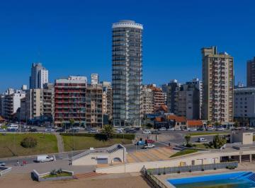 Departamento · 82m² · 3 Ambientes · 1 Cochera · Departamento 3 Ambientes C/cochera, La Perla Mar del Plata