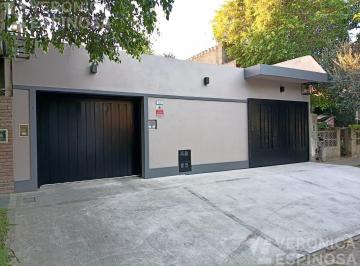 Casa · 90m² · 3 Ambientes · 3 Cocheras · Casa en Moron Sur 3 Ambientes