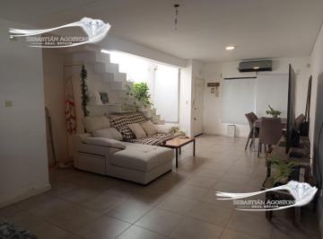 PH · 120m² · 4 Ambientes · 1 Cochera · PH en Castelar Norte