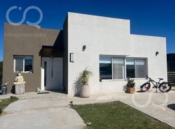 Casa · 165m² · 4 Ambientes · 2 Cocheras · Venta San Sebastián Escobar Área 13