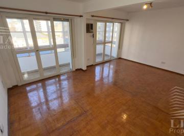 Departamento · 70m² · 4 Ambientes · Departamento en Centro