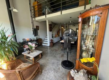 Edificio · 320m² · 4 Cocheras · Venta Edificio en Block. 4 Unidades Funcionales y 4 Cocheras