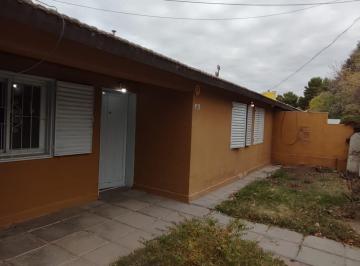 Casa de 6 ambientes, Neuquén · Venta Particular | Casa de 3 Dorm. + Departamento Independiente en Alta Ba