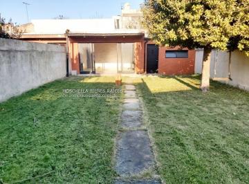 Casa de 4 ambientes, La Plata · Casa en Venta Desarrollada en Planta Baja