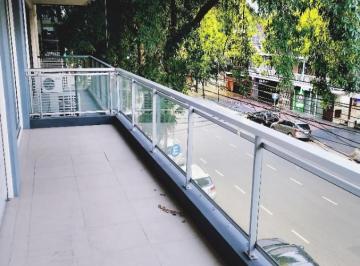 Departamento · 60m² · 3 Ambientes · Semipiso de 3 Ambientes Al Frente con Balcon Aterrazado