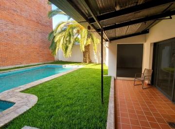 PH · 270m² · 4 Ambientes · 4 Cocheras · Gran PH Pb Sobre 385 m² Piscina 270 m² Cubiertos