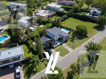 Casa · 165m² · 4 Ambientes · 2 Cocheras · Casa en 4 Amb en Venta en Fincas de Hudson