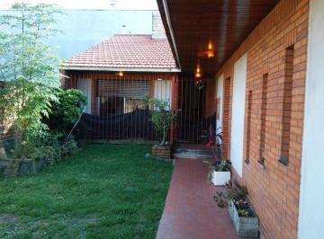 Casa de 4 ambientes, Lomas de Zamora · Casa en Venta en Lomas de Zamora