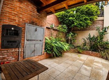 Casa · 205m² · 6 Ambientes · 2 Cocheras · Venta | Casa | Banfield Oeste | Zona Super Residencial
