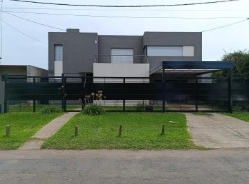 Casa de 11 ambientes, Rosario · Dueño Vende Exelente Casa Apta Crédito de Tres Dorm. Fisherton