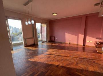 Departamento · 82m² · 4 Ambientes · 1 Cochera · Departamento de 2 Dorm. con Cochera