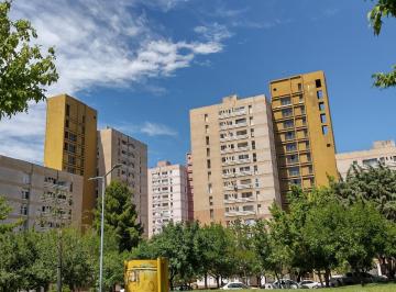 Departamento de 3 ambientes, Neuquén · Hermoso Departamento en Piso 10, Ubicación Privilegiada. Muy Luminoso (Apto Créd