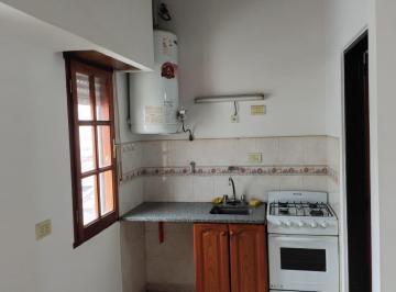 Departamento de 1 ambiente, La Plata · Alquilo 34 20 y 21