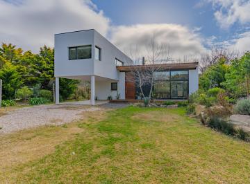 Casa de 4 ambientes, Chapadmalal · Casa Premium en Venta Playa Chapadmalal Financiacion Propia a 5 Años