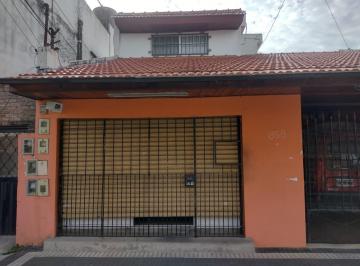 Local comercial · 1 Ambiente · Local en Villa Dominico en Alquiler