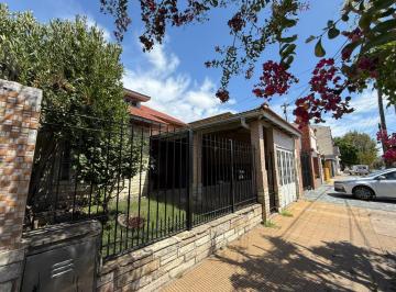 Casa · 329m² · 7 Ambientes · Casa en Wilde Casa en Venta Apto Credito