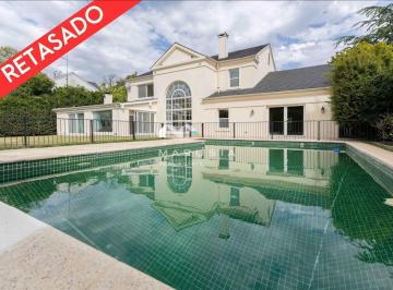 Casa · 620m² · 8 Ambientes · 1 Cochera · Casa en Venta en La Lomada, Pilar, G. B. a. Zona Norte