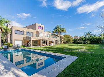 Casa · 598m² · 12 Ambientes · 3 Cocheras · Casa en Venta 5 Dorm. Doble Lote en Ayres del Pilar, Pilar, G. B. a. Zona Norte