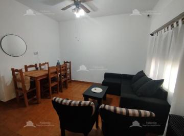 Casa · 70m² · 3 Ambientes · 1 Cochera · Venta Casa PH Apta Credito Grand Bourg Malvinas Argentinas