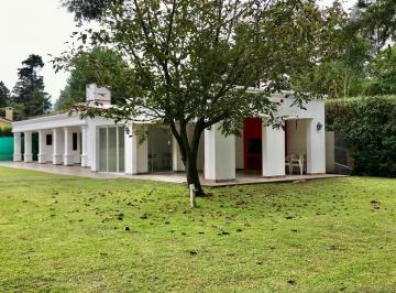Casa de 4 ambientes, San Lorenzo · Casa en Venta en Villa San Lorenzo - Una Planta - Zona Centro Comercial y Jumbo