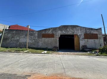 Bodega-Galpón · 800m² · Alquiler de Galpón en Villa Celina de 800 m²