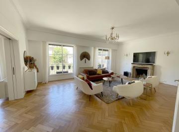 Departamento · 372m² · 7 Ambientes · 1 Cochera · Departamento en Retiro