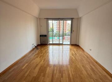 Departamento · 60m² · 3 Ambientes · Hermoso 3 Amb en Pleno Caballito