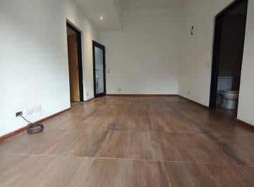 PH · 45m² · 1 Ambiente · 1 Cochera · Villa Pueyrredón, PH en Pb a La Calle, Entrada Independiente y Cochera