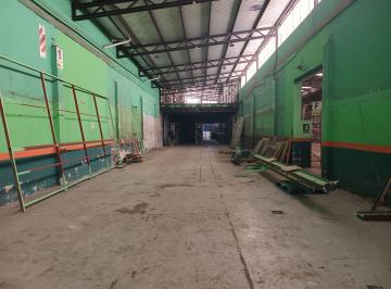 Bodega-Galpón · 900m² · Galpón en Bella Vista