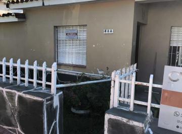 Casa · 112m² · 6 Ambientes · 1 Cochera · Casa en Alquiler