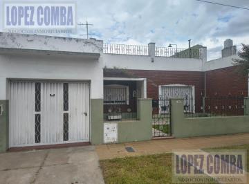 Casa · 149m² · 3 Ambientes · 2 Cocheras · Casa en Venta, Villa Tesei, Lote 10 X 37.