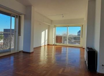 Departamento · 105m² · 5 Ambientes · Departamento Semipiso en Alquiler en Beccar, San Isidro, G. B. a. Zona Norte