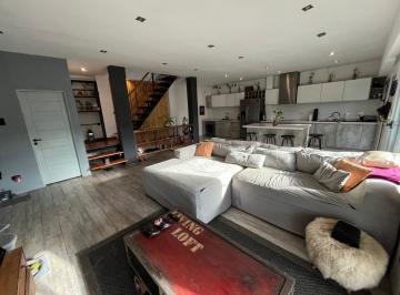 Casa · 230m² · 3 Ambientes · 2 Cocheras · Casa en Quilmes