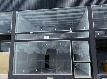 Local comercial en Alquiler  DOCTA · Local en Alquiler a Estrenar – Docta Av 2 – 78 m² con Entrepiso y Patio