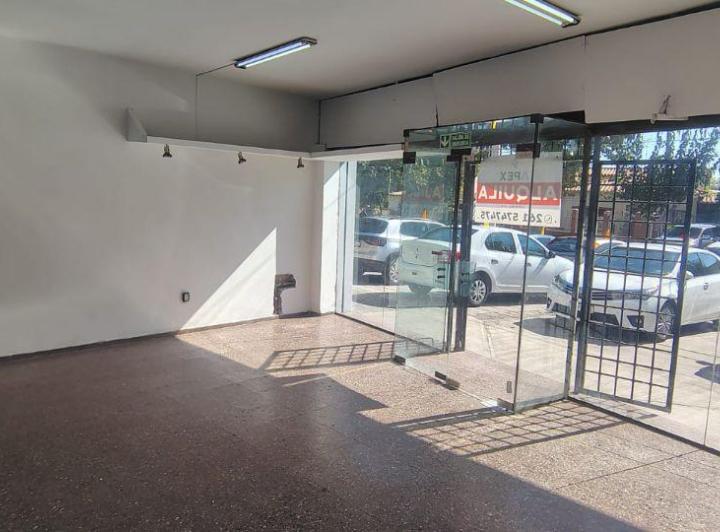 Local comercial · 100m² · 3 Ambientes