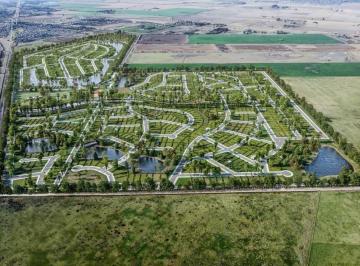 Terreno , Ibarlucea · Terreno de 450 m² en Venta en Cinco Lagos