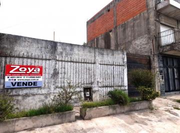 Casa de 3 ambientes, La Matanza · Casa con 340 m² Terreno y 2 Dorm. en Venta, Isidro Casanova
