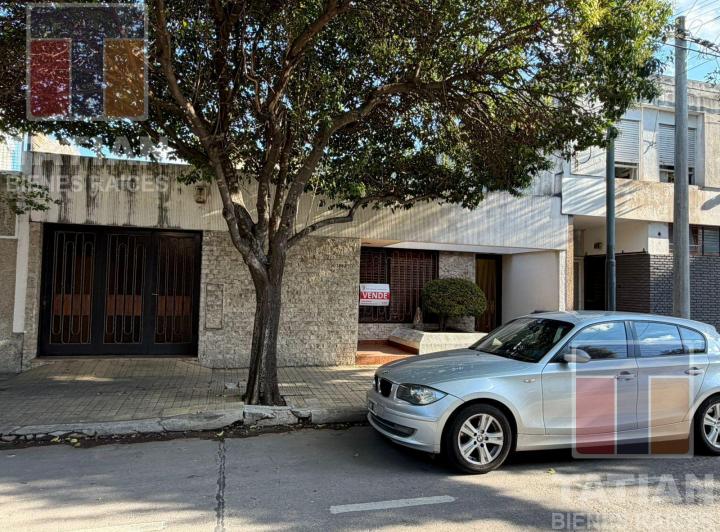 Casa · 250m² · 4 Ambientes