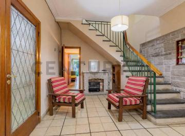 PH · 120m² · 4 Ambientes · 1 Cochera · Casa en Venta en PH, Apta Crédito, Centro