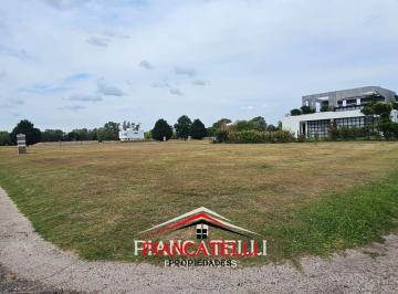 Terreno · 725m² · Terreno en Venta en Barrio Cerrado del Golf
