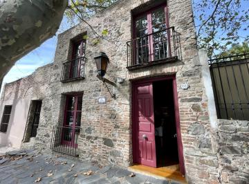 Casa · 198m² · 7 Ambientes · Lindísima Casa Histórica en Venta, con 4 Dorm, en El Casco Antiguo de Colonia del Sacramento