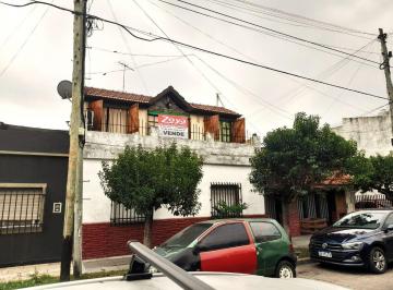 Casa de 5 ambientes, La Matanza · Casa con 4 Habitaciones de 200 m² en Venta en Lomas del Mirador