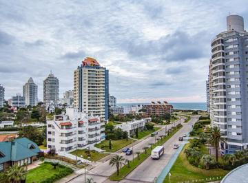 Foto1 · Apartamento en Venta de 3 Dorm. en Punta del Este