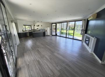 Casa · 250m² · 4 Ambientes · 3 Cocheras · Alquiler Casa Santa Fe - Country Altos de La Ribera