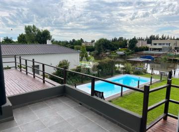 Casa · 240m² · 6 Ambientes · 1 Cochera · Casa en Venta o Alquiler en San Marco