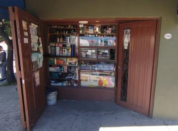 Fondo de comercio de 1 ambiente, Flores · Kiosco en Esquina Perito Moreno, Flores