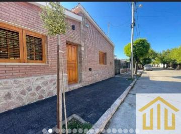 Casa de 4 ambientes, Capilla del Monte · Casa 3 Dorm. en Venta, Centro, Capilla del Monte