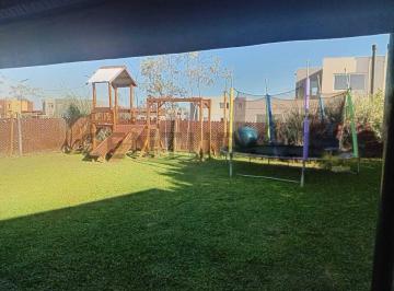 Casa · 100m² · 3 Ambientes · 1 Cochera · Casa en Venta en Casas de Santa Ana – Villanueva, Tigre