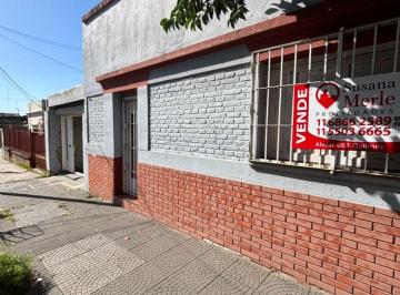 Casa de 6 ambientes, Quilmes · Dos Casas Edificadas Sobre Terreno Dividido por Geodesia en Venta